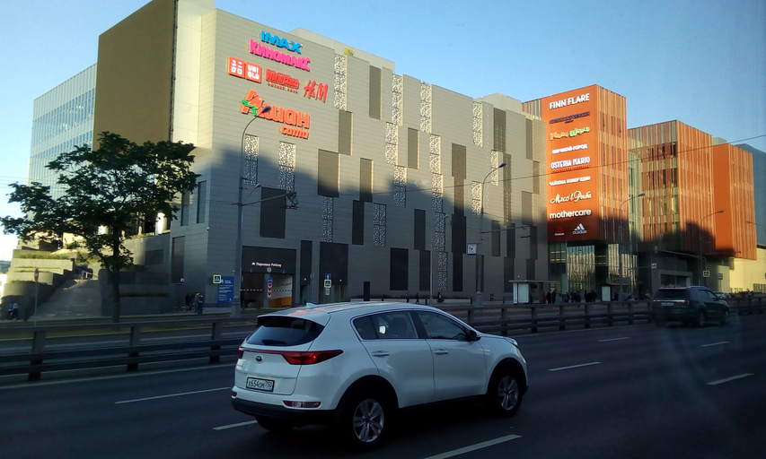 Торгово-развлекательный центр 