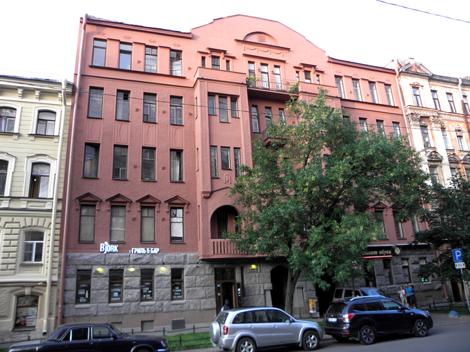 10—11-я линии Васильевского острова 25, Доходный дом Л. И. Бреше