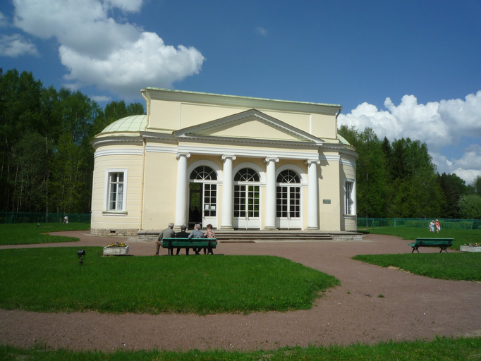 Круглый зал