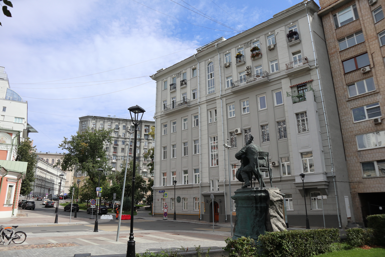 Брюсов переулок 6