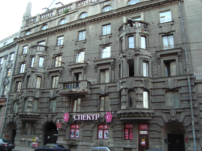 Большой проспект Петроградской стороны 102