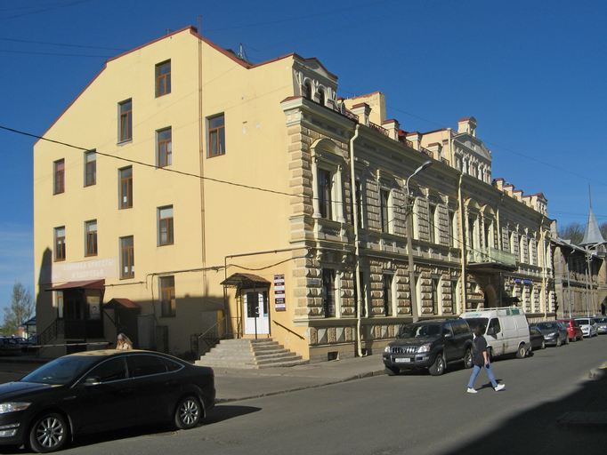 Жилой дом (Ломоносов)