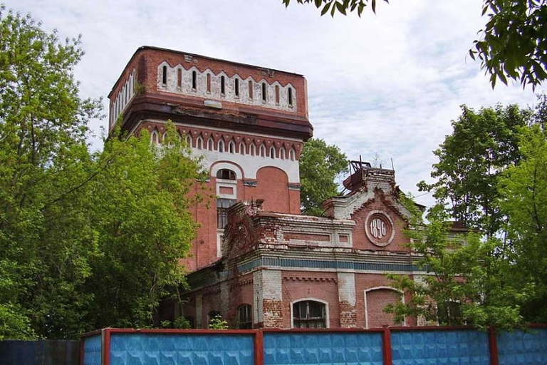 Мастерская с водонапорной башней (Орехово-Зуево)