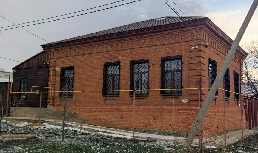 жилой дом (Кирова, 27)