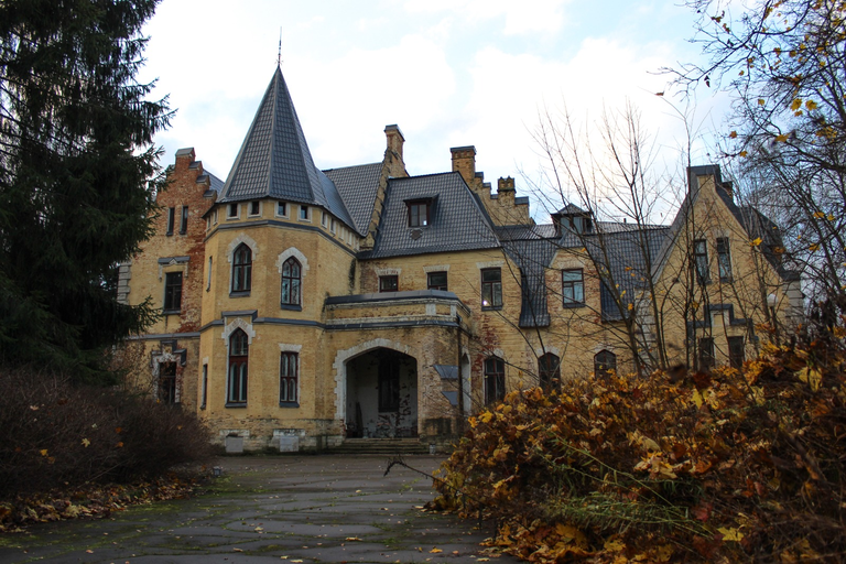 Замок усадьбы Успенское