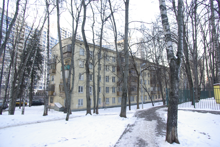 Херсонская улица 38