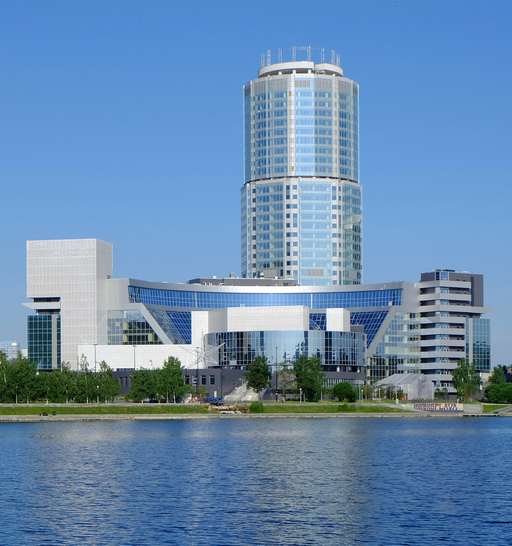 Демидов-Плаза