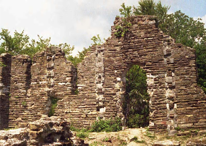 Руины византийского храма