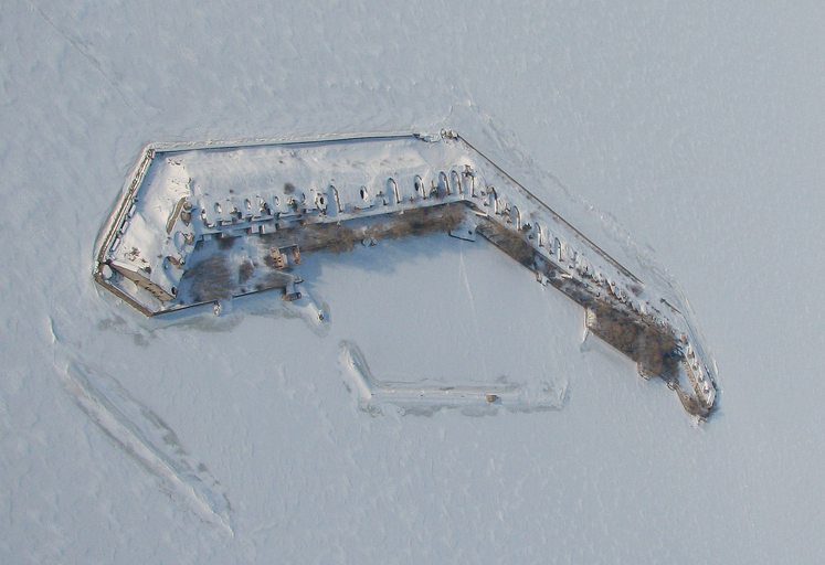 форт Обручев