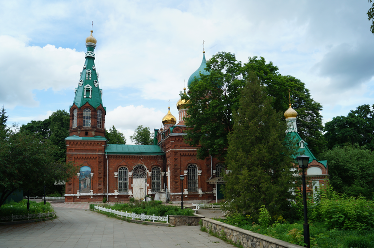 Церковь Двенадцати Апостолов