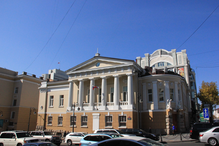 Океанский проспект 7, Здание генерального консульства Японии